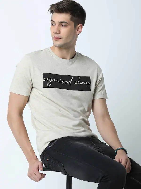 Men's T-shirt outfit idea: 7 simple fashion styles for men